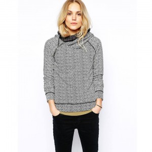 Maison-Scotch-sweatshirt-1